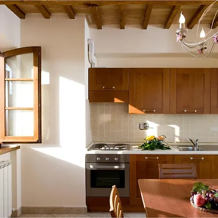 Apartamento Le Rondini Apt With Shared Pool Family Friendly *