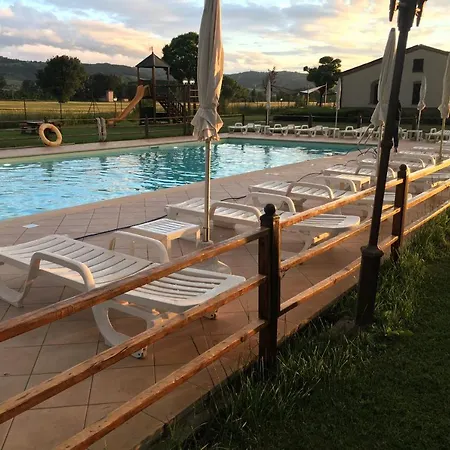 Le Rondini Apt With Shared Pool Family Friendly Apartamento *