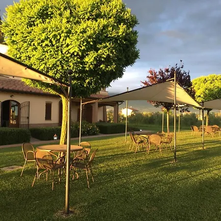 Le Rondini Apt With Shared Pool Family Friendly Apartamento *